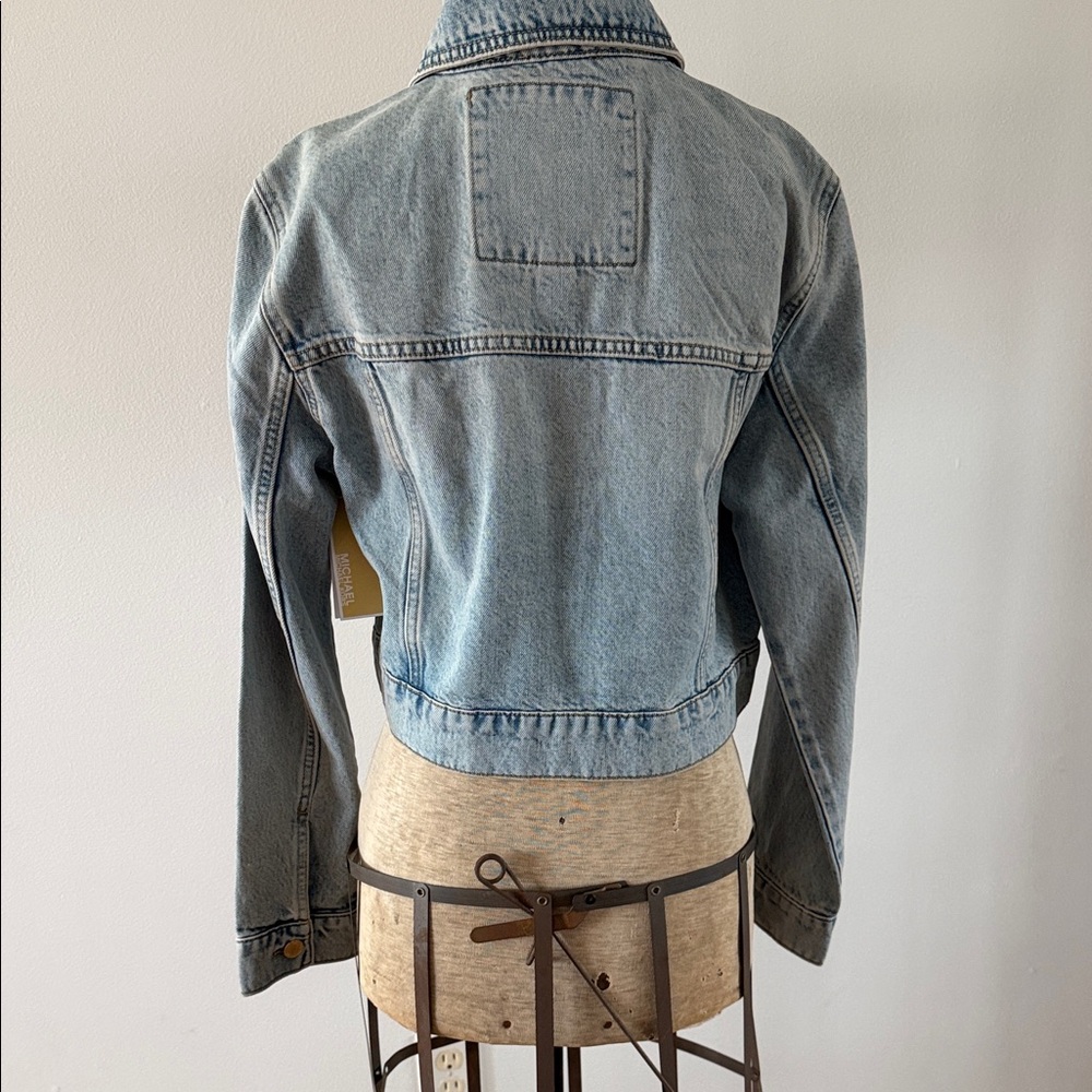Michael Kors Stone Wash Cropped Jean Jacket with Gold Accent Buttons Size M - Picture 6 of 9